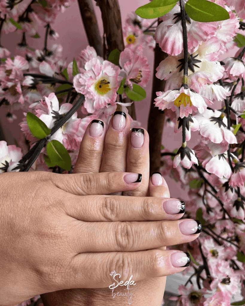 Almond nails offer a soft, elegant shape that flatters the hands and suits both daily and formal looks.