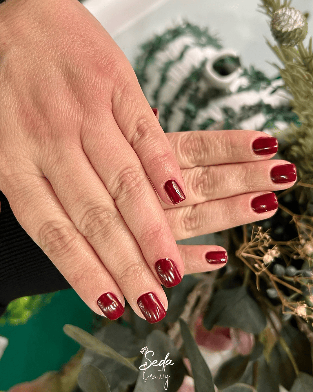 Nail trends showcasing modern colours, elegant designs and seasonal styles for fashion-forward looks.