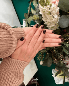 Waltham Cross nail salon offering professional manicures, pedicures and modern nail art styles.