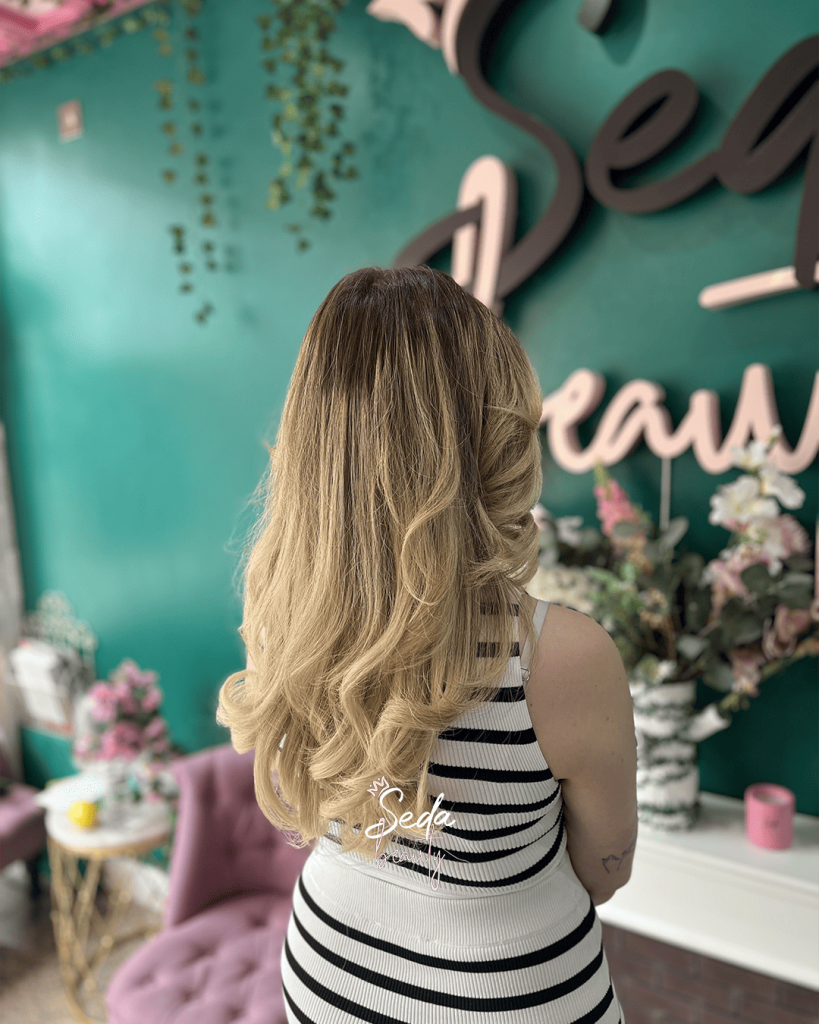 Hairstyle ideas for thin hair to create volume, movement and a naturally fuller looking elegant style.