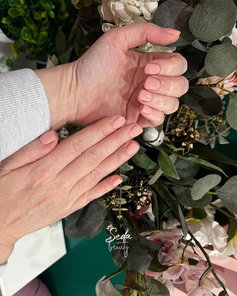 10 Steps to Achieving Salon-Quality Manicures at Home 4 Discover the best nail oil for growth that strengthens brittle nails and deeply nourishes cuticles every day.