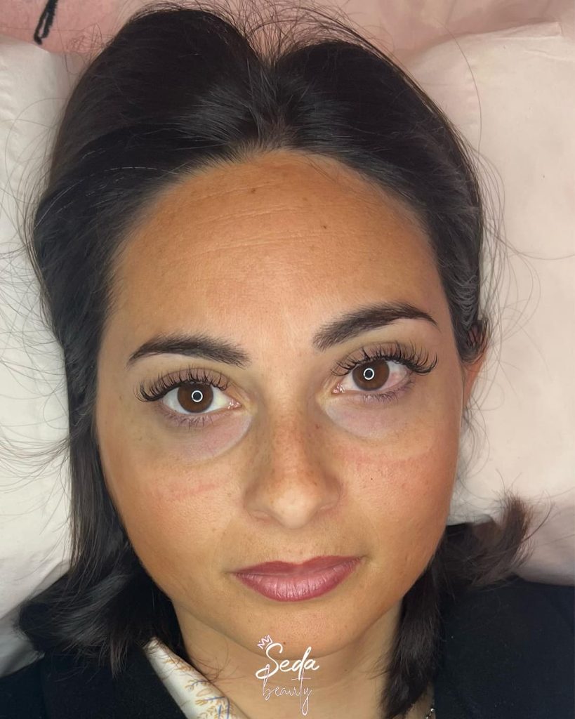 Perfect Bridal Makeup: Tips for a Flawless Wedding Look 4 Achieve a radiant glow on your big day with wedding makeup natural that enhances your features subtly.